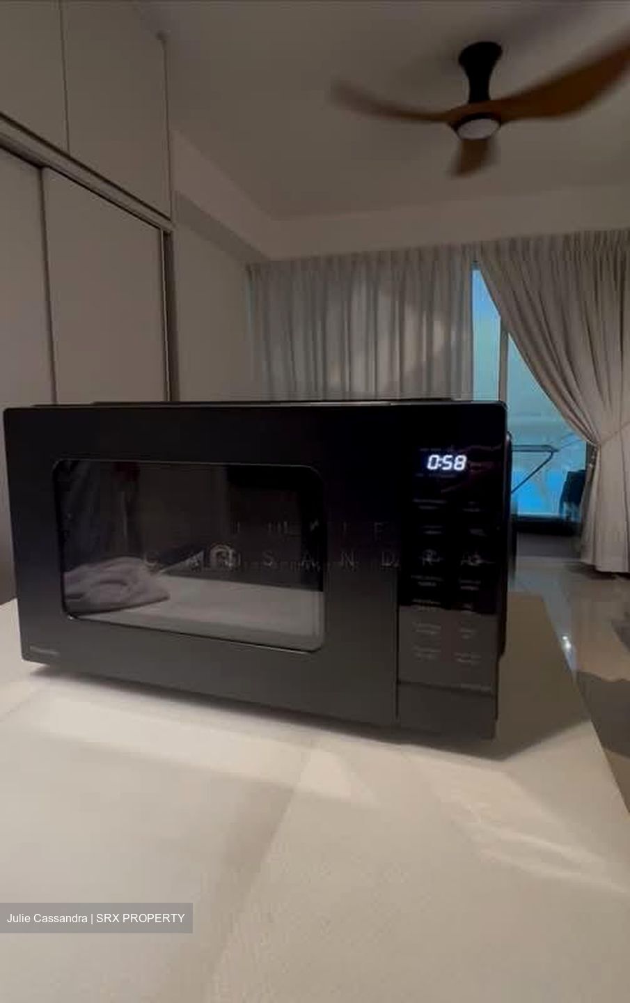 1 Canberra (D27), Condominium #537889501